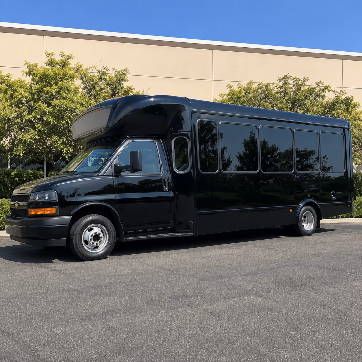 Charlotte Birthday, Sweet 16, & Quinceañera Transportation party bus exterior