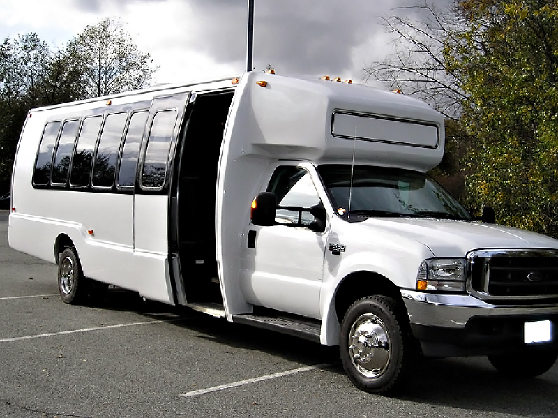 Charlotte 22 Passenger Party Bus