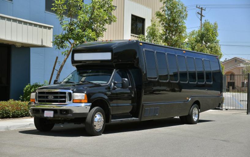 Charlotte 25 Passenger Party Bus